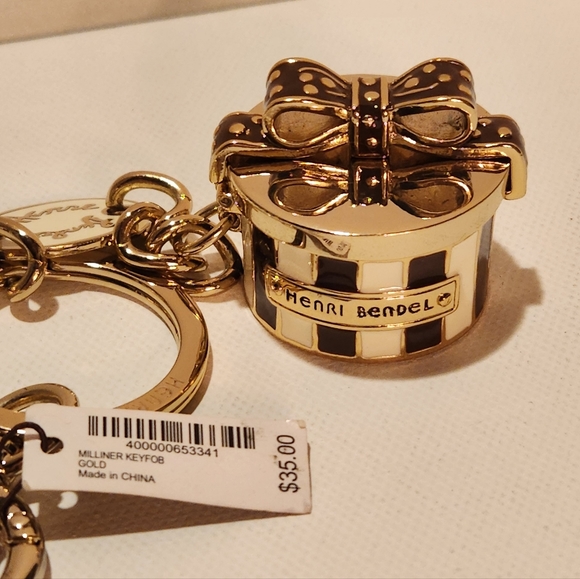 NWT! Henri Bendel hatbox purse handbag charm key fob keychain - Picture 3 of 8